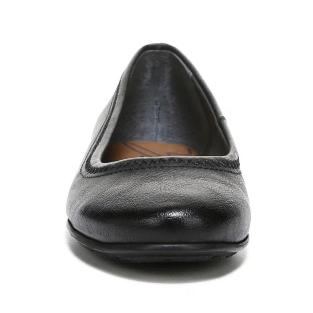 ZODIAC Women's Sonia Ballet Flats - Picture 9 of 12